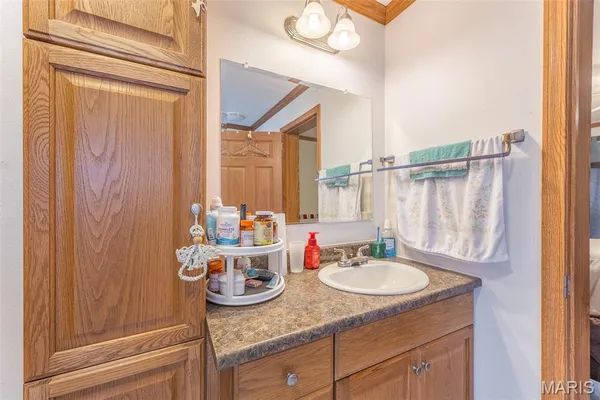 $200,000 | 6421 State Highway, Doniphan, MO 63935