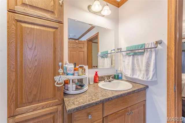 $200,000 | 6421 State Highway, Doniphan, MO 63935