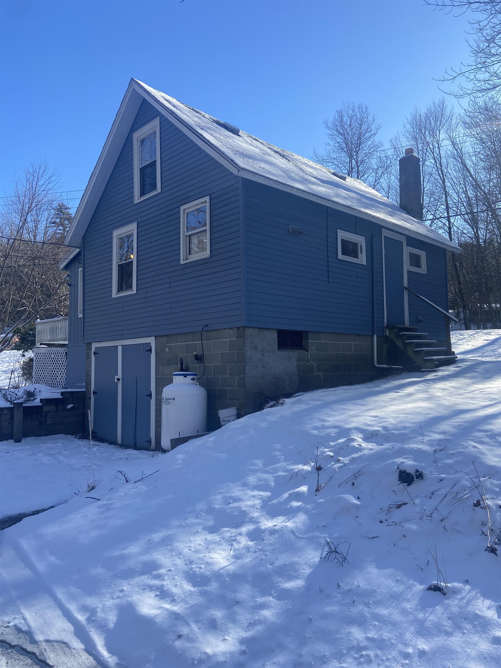 23 Riverside Road Gilsum, NH 03448 - Photo 2 of 30