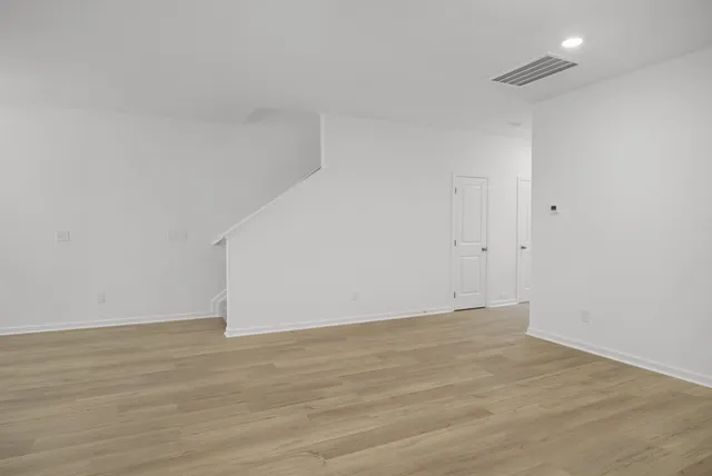 $289,990 | 105 Ironhorse Way, Dickson, TN 37055