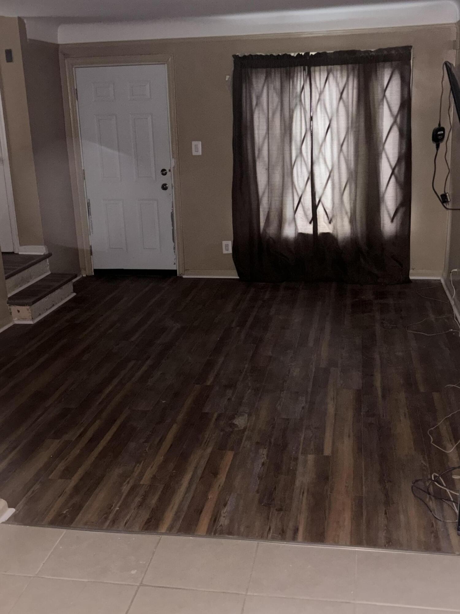 18089 Schaefer Highway Detroit, MI 48235 - Photo 6 of 14 IMG_2526