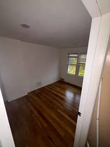 $1,250 | 18089 Schaefer Highway, Detroit, MI 48235