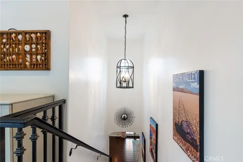 $1,649,000 | 2037 Holly Hill Terrace, Los Angeles, CA 90068