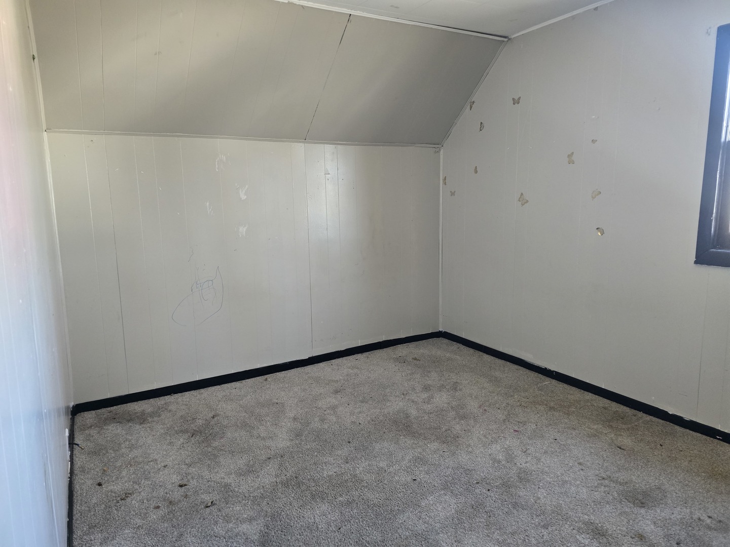 1003 15th Avenue Fulton, IL 61252 - Photo 7 of 7 a view of an empty room