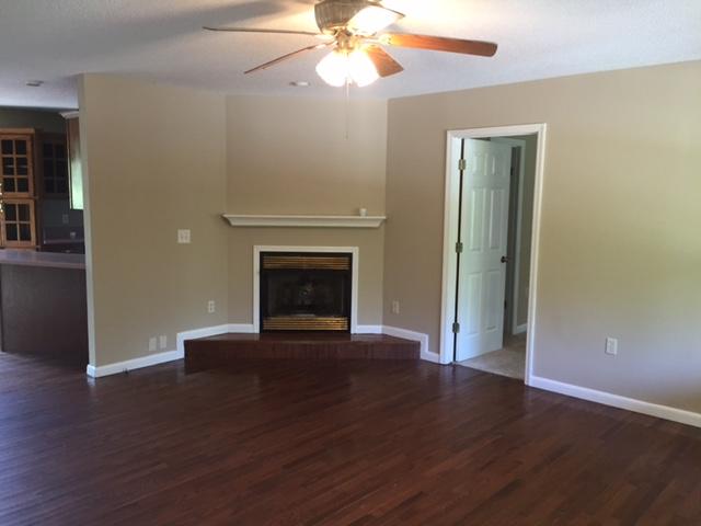 229 Cloud Road Trenton, GA 30752 - Photo 2 of 17 IMG_0173