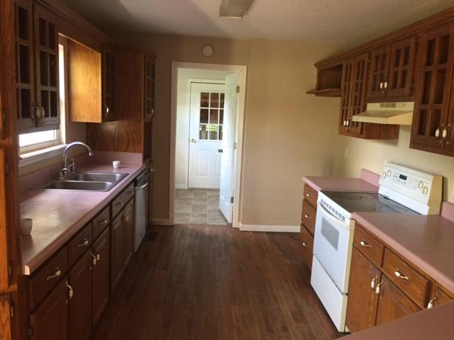 229 Cloud Road Trenton, GA 30752 - Photo 3 of 17 IMG_0175