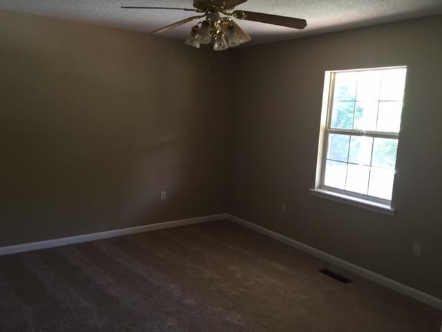 229 Cloud Road Trenton, GA 30752 - Photo 5 of 17 IMG_0179
