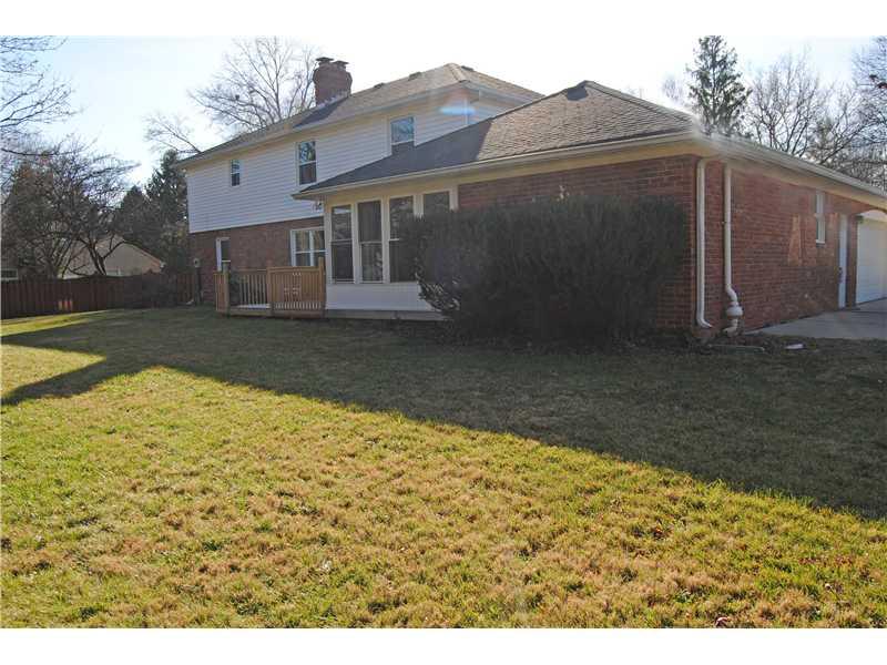 1140 Chessington Road Indianapolis, IN 46260 - Photo 2 of 16 Gallery Image 2