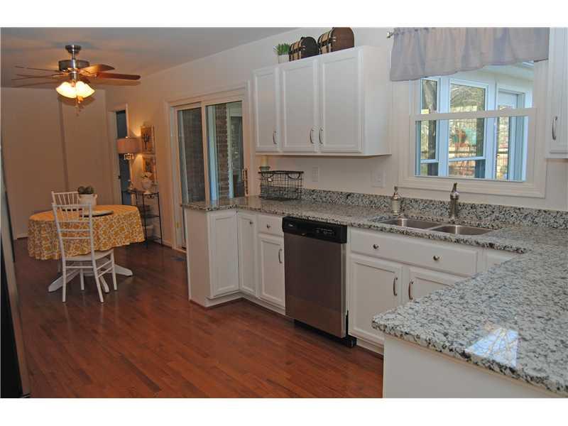 1140 Chessington Road Indianapolis, IN 46260 - Photo 11 of 16 Gallery Image 11