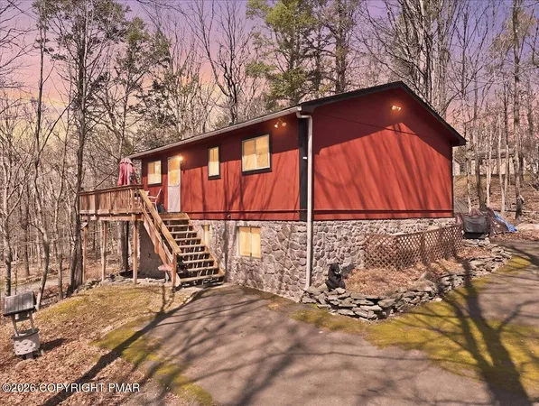 $269,000 | 150 Tanglwood Drive, Greentown, PA 18426
