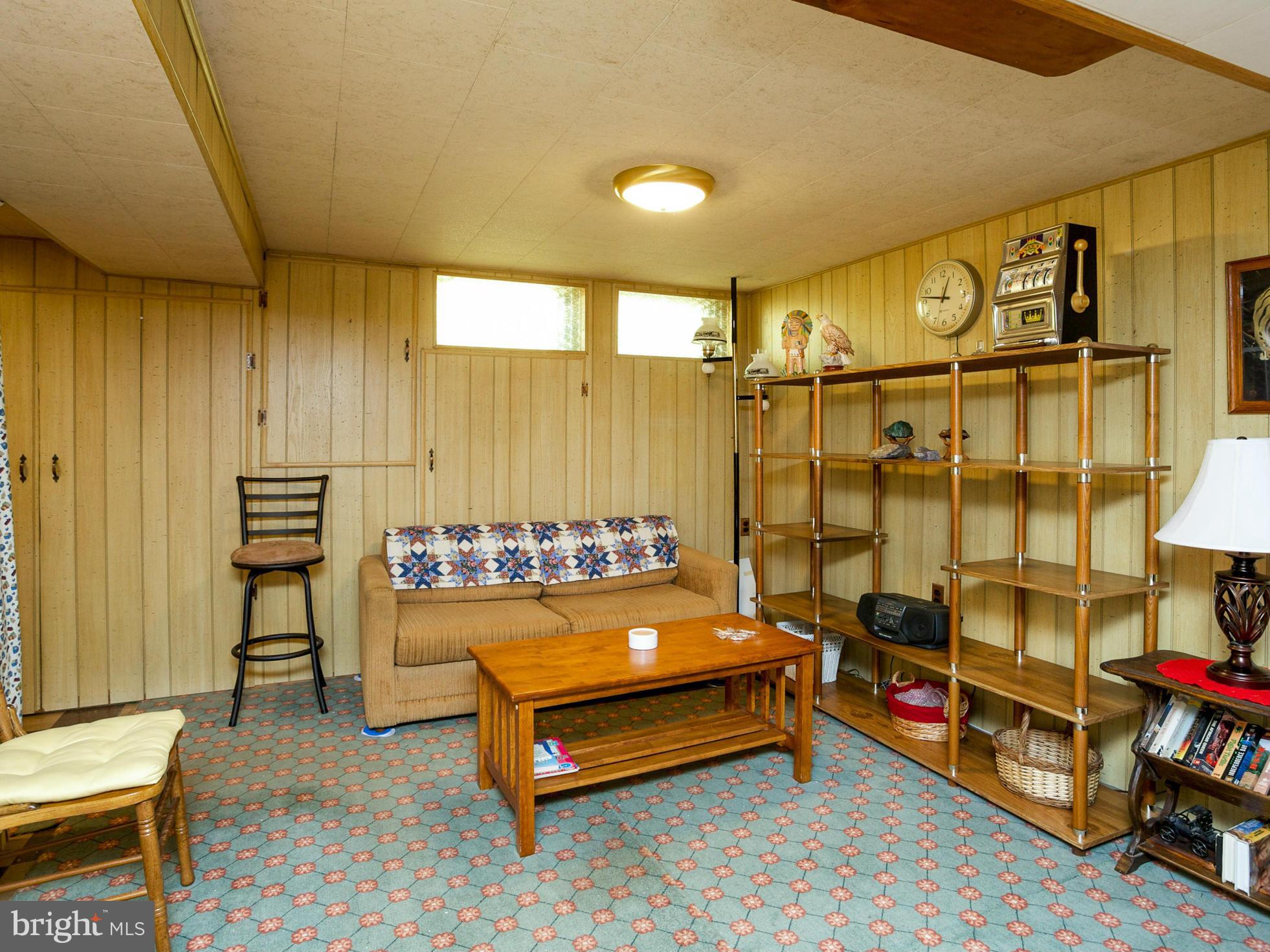607 Aldworth Road Baltimore, MD 21222 - Photo 22 of 28 Family Room