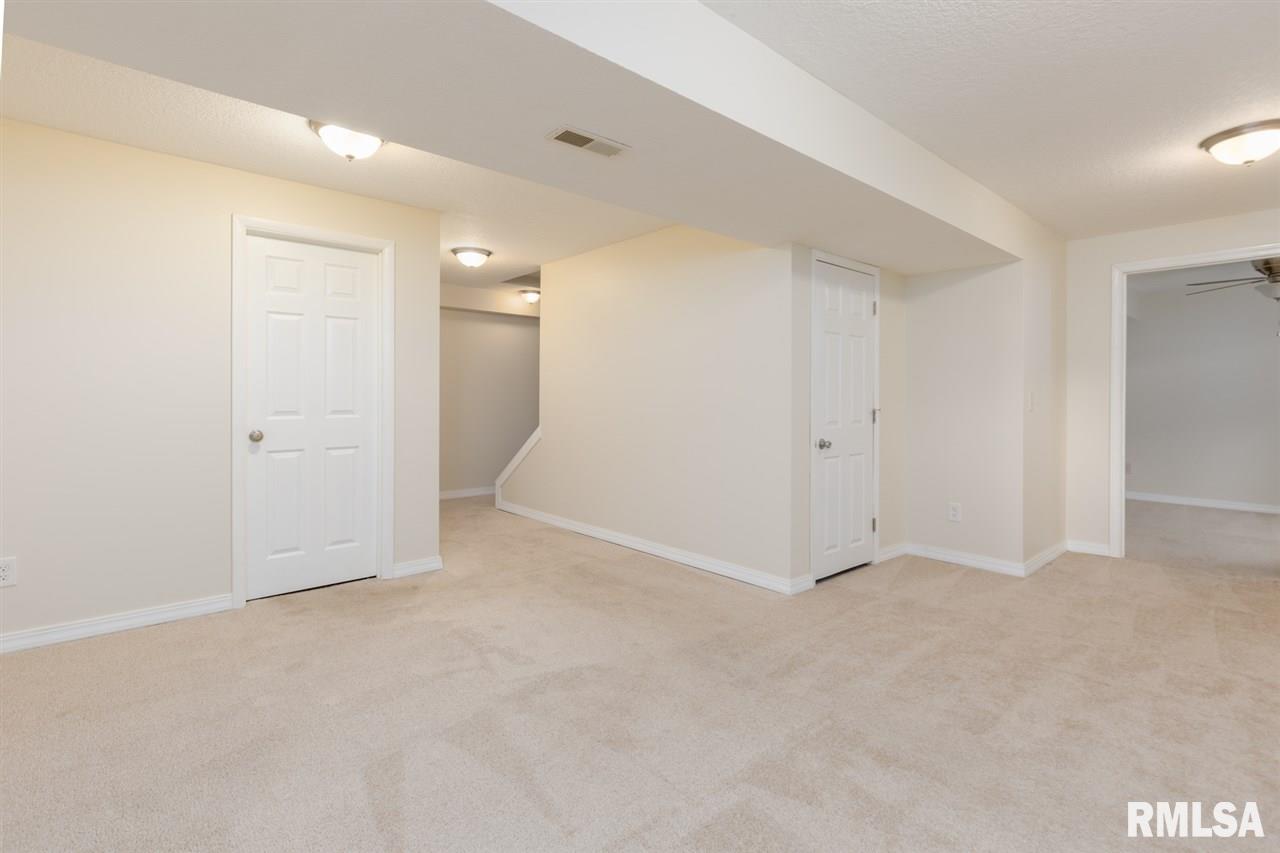 2342 Jersey Ridge Road Davenport, IA 52803 - Photo 26 of 30 Gallery Image 26