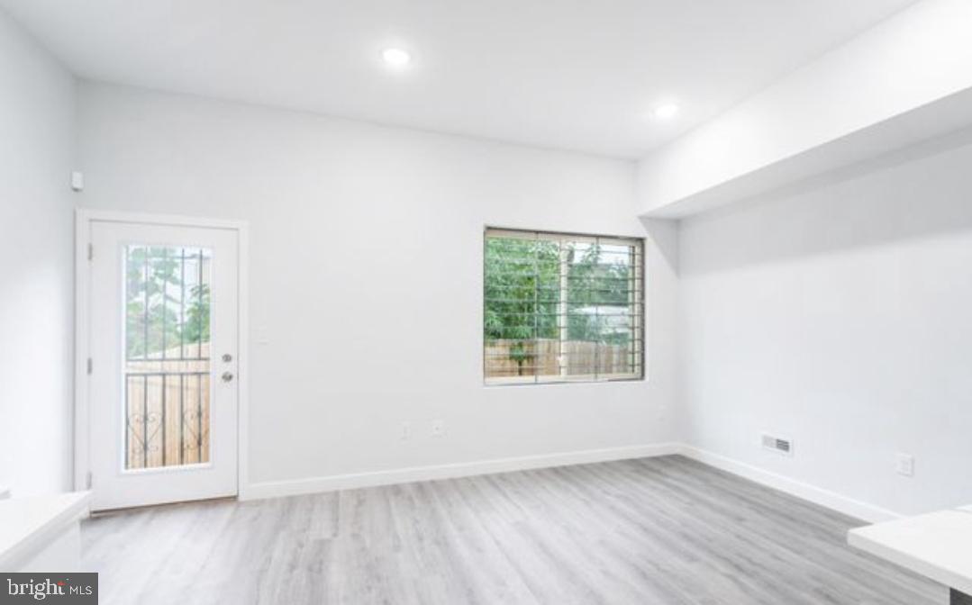 2438 North Mascher Street Philadelphia, PA 19133 - Photo 12 of 18