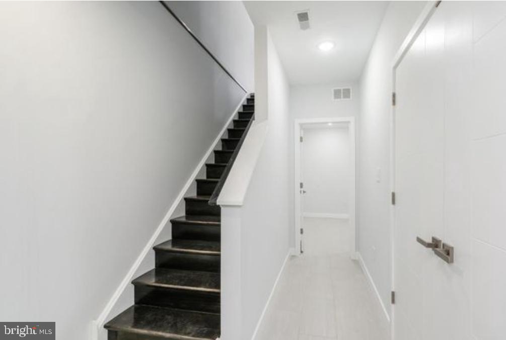 2438 North Mascher Street Philadelphia, PA 19133 - Photo 7 of 18