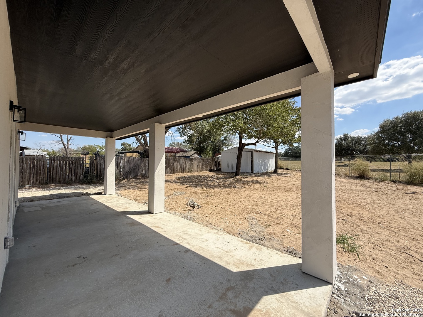 3274 Interstate 35 Natalia, TX 78059 - Photo 31 of 44 a view of a porch