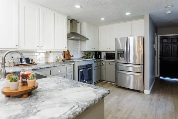 $337,000 | 6625 Windwood Lane, Beaumont, TX 77706