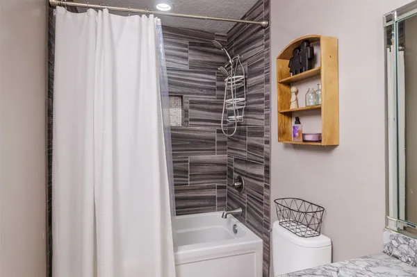 $337,000 | 6625 Windwood Lane, Beaumont, TX 77706