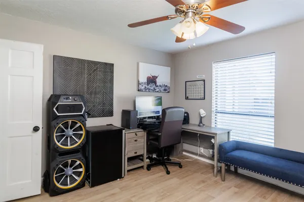 $337,000 | 6625 Windwood Lane, Beaumont, TX 77706