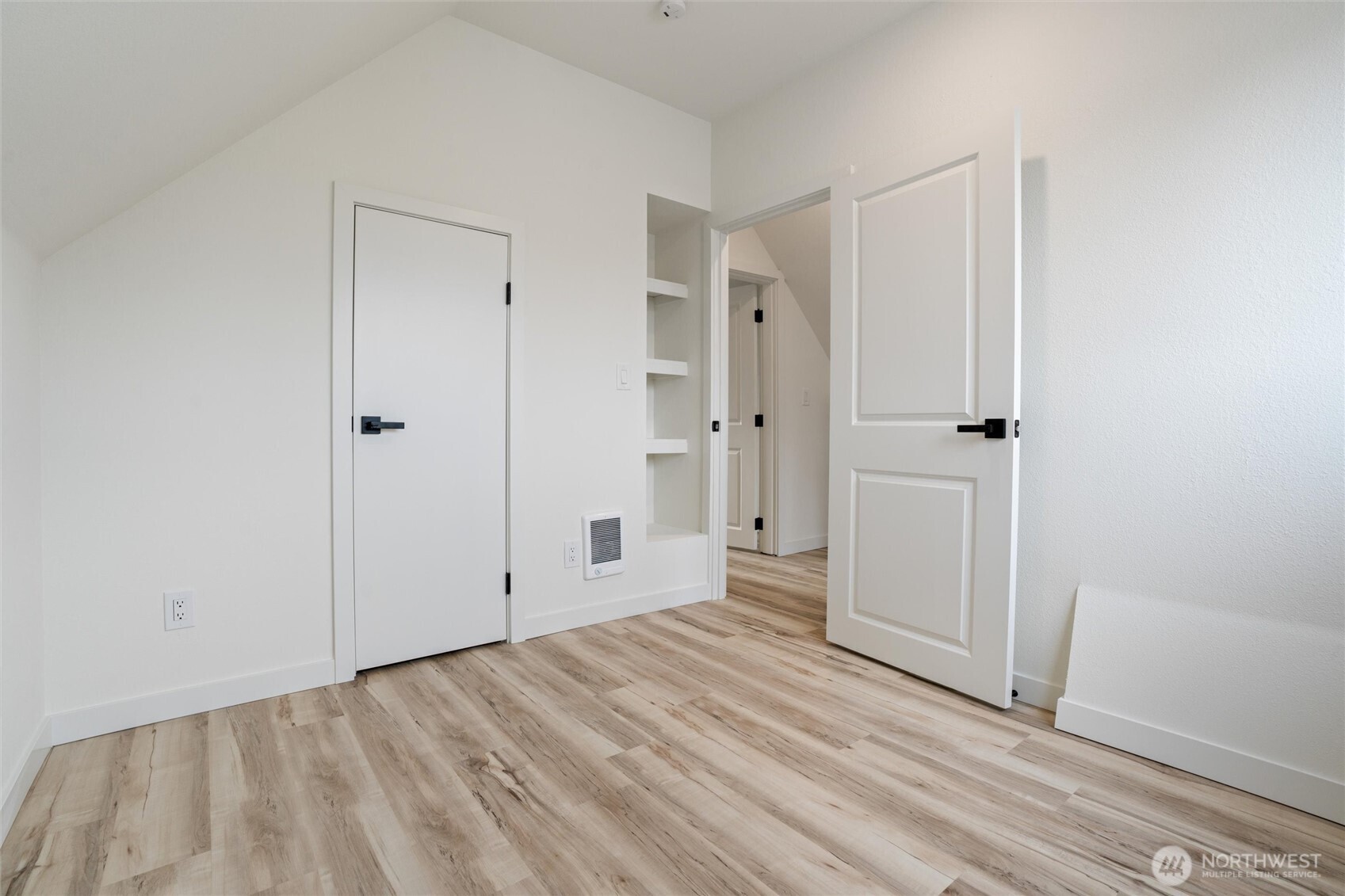 1940 5th Street Bremerton, WA 98337 - Photo 32 of 40