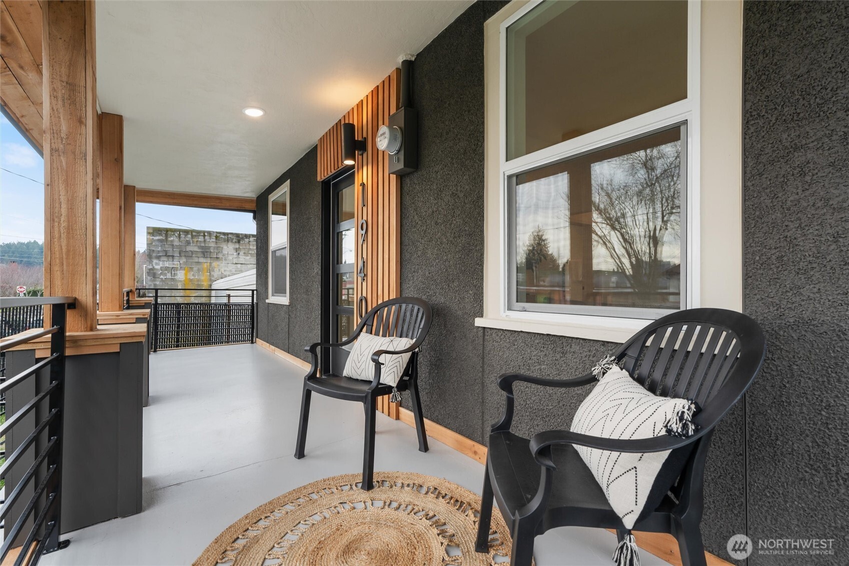 1940 5th Street Bremerton, WA 98337 - Photo 4 of 40