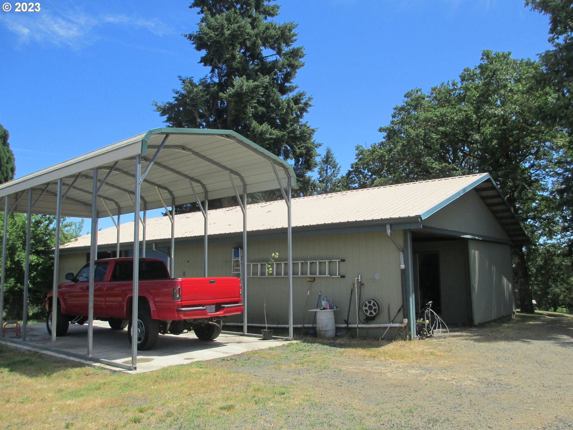 28721 Gimpl Hill Road Eugene, OR 97402 - Photo 29 of 36 Gallery Image 29