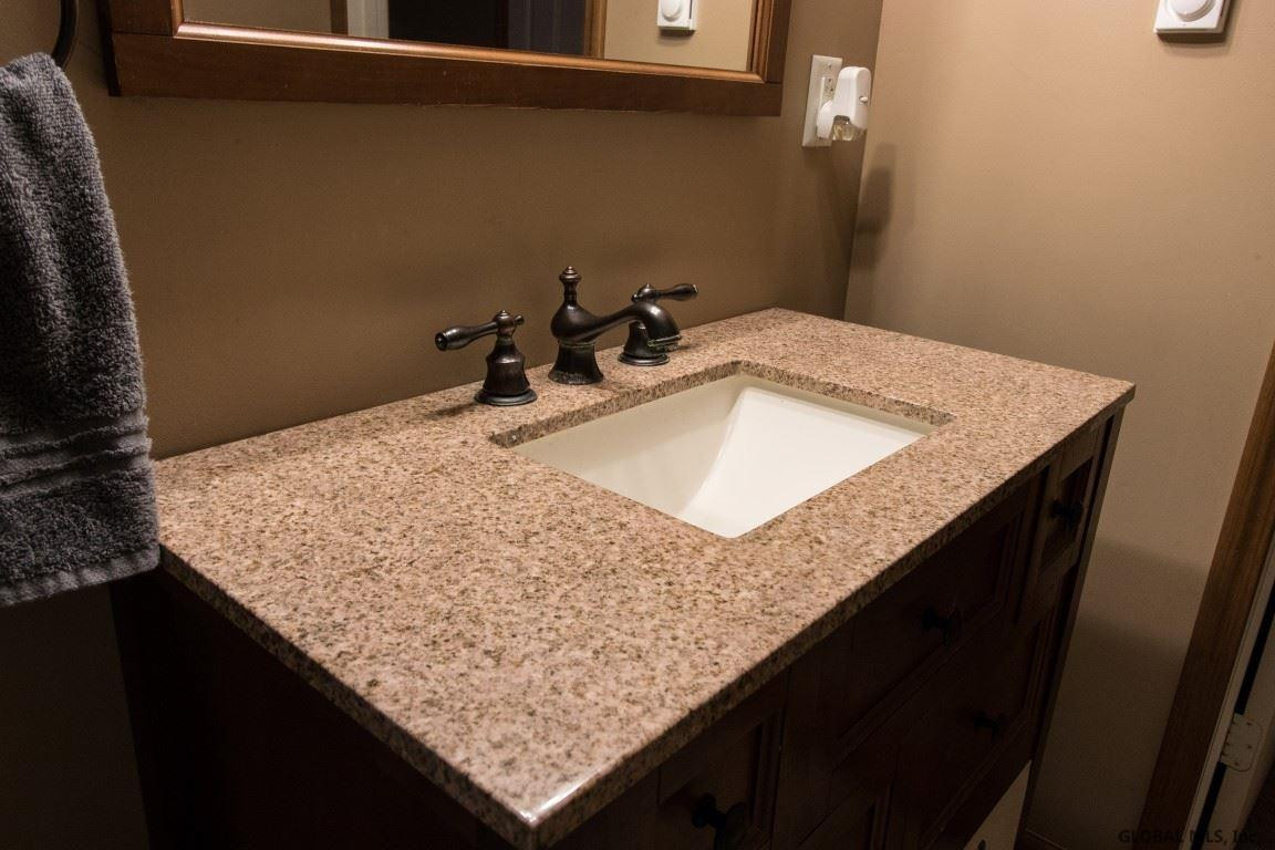 429 Fort Hunter Road Amsterdam, NY 12010 - Photo 31 of 46 Photo 32