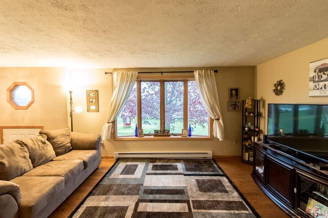 429 Fort Hunter Road Amsterdam, NY 12010 - Photo 8 of 46 Photo 8