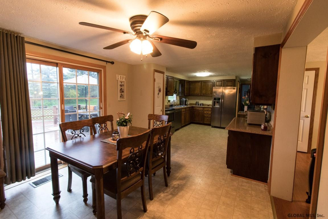 429 Fort Hunter Road Amsterdam, NY 12010 - Photo 9 of 46 Photo 9