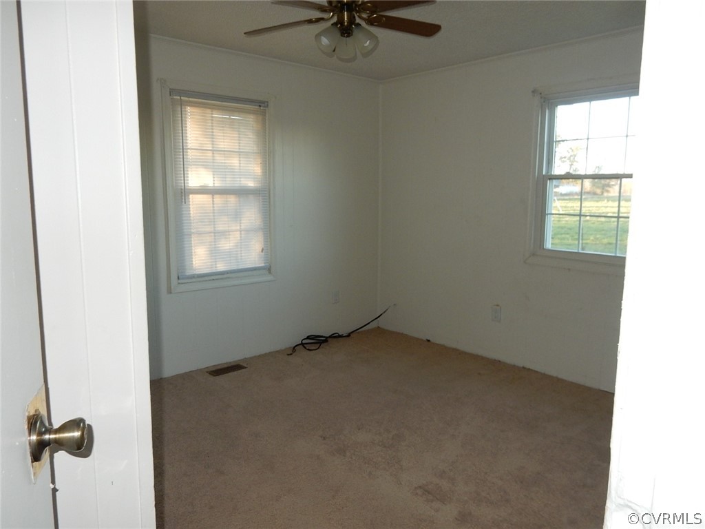 16817 Courthouse Road Dinwiddie, VA 23841 - Photo 10 of 17