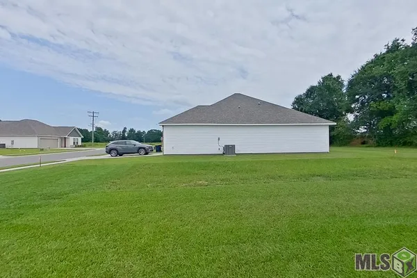 $1,795 | 101 Rainfall Lane, Carencro, LA 70520