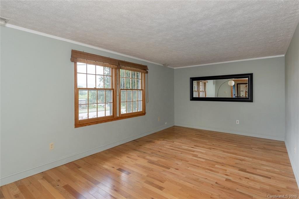 64 Gallimore Road Brevard, NC 28712 - Photo 4 of 28 Gallery Image 4