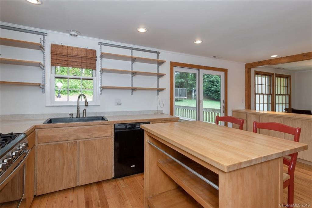 64 Gallimore Road Brevard, NC 28712 - Photo 8 of 28 Gallery Image 8