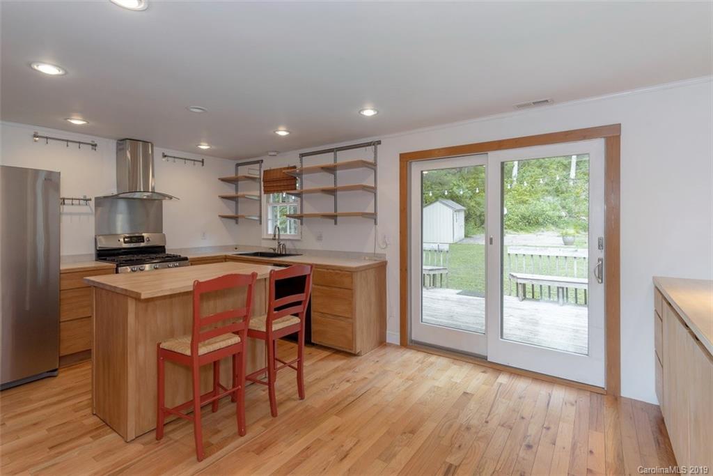 64 Gallimore Road Brevard, NC 28712 - Photo 9 of 28 Gallery Image 9