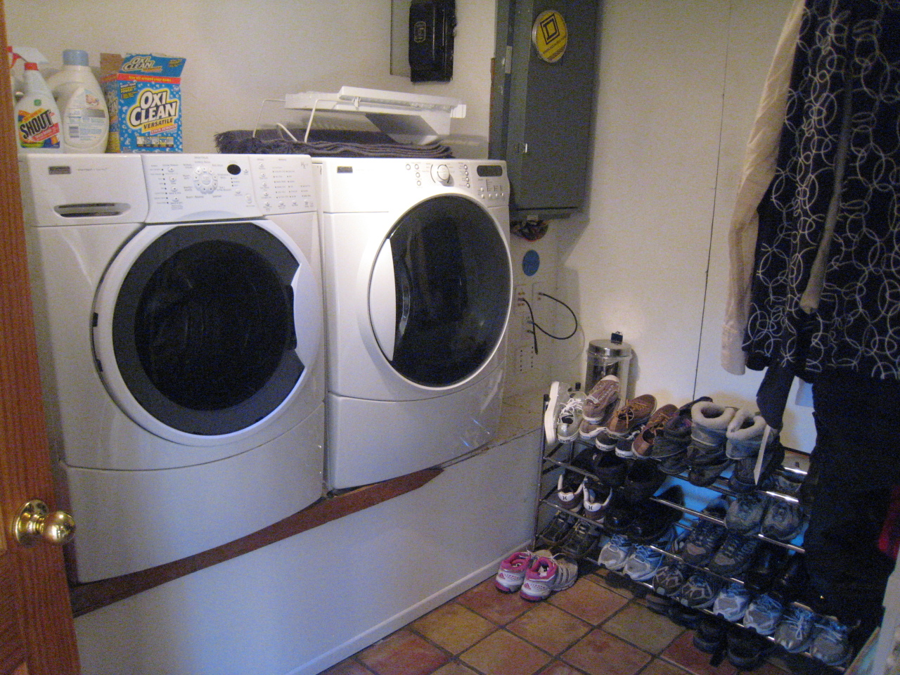 4861 Ogram Road Santa Barbara, CA 93105 - Photo 14 of 20 Laundry