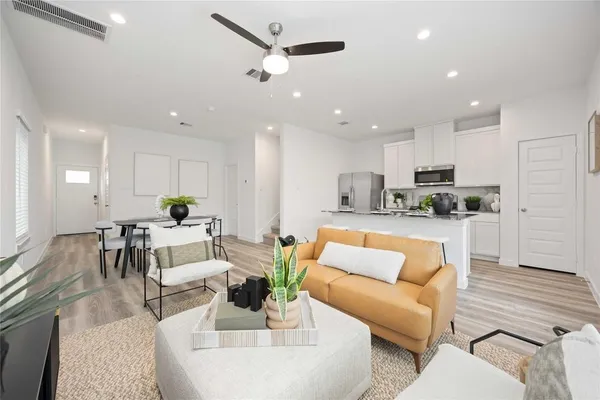 $2,300 | 10305 Penryn Frst Trail, Houston, TX 77051