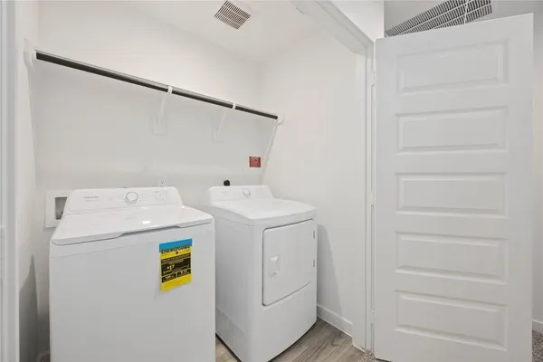 $2,300 | 10305 Penryn Frst Trail, Houston, TX 77051