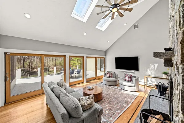 $1,995,000 | 31 Upton Hills Lane, Middleton, MA 01949