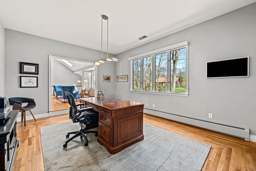 31 Upton Hills Lane Middleton, MA 01949 - Photo 10 of 35