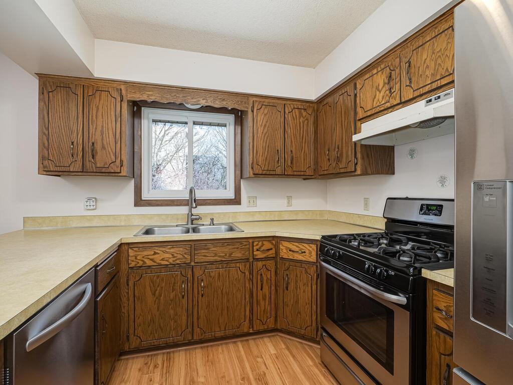 11708 Pheasant Ridge Drive Northwest Coon Rapids, MN 55433 - Photo 18 of 29