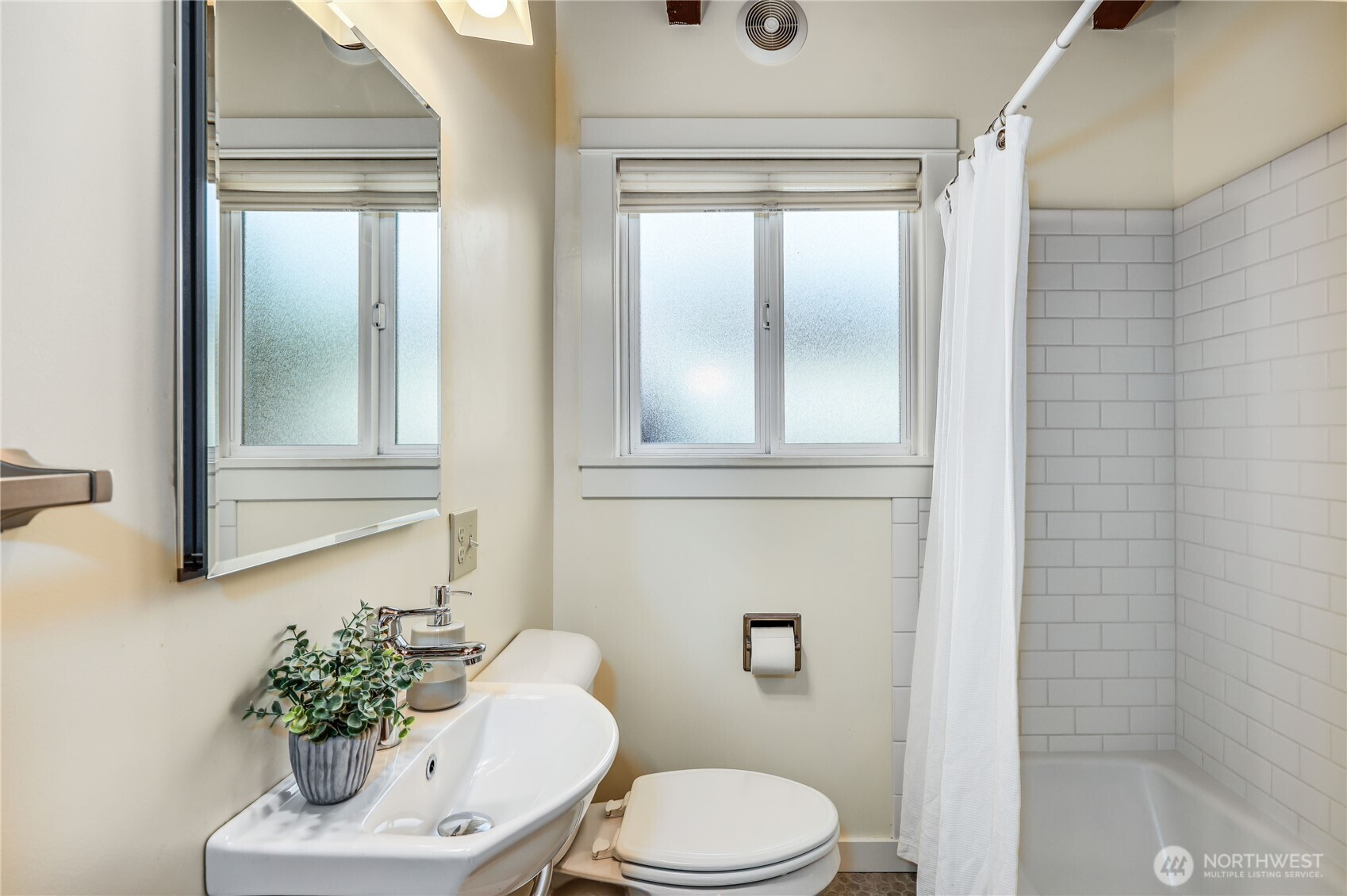 1060 Beckett Point Road Port Townsend, WA 98368 - Photo 18 of 29 Gallery Image 18