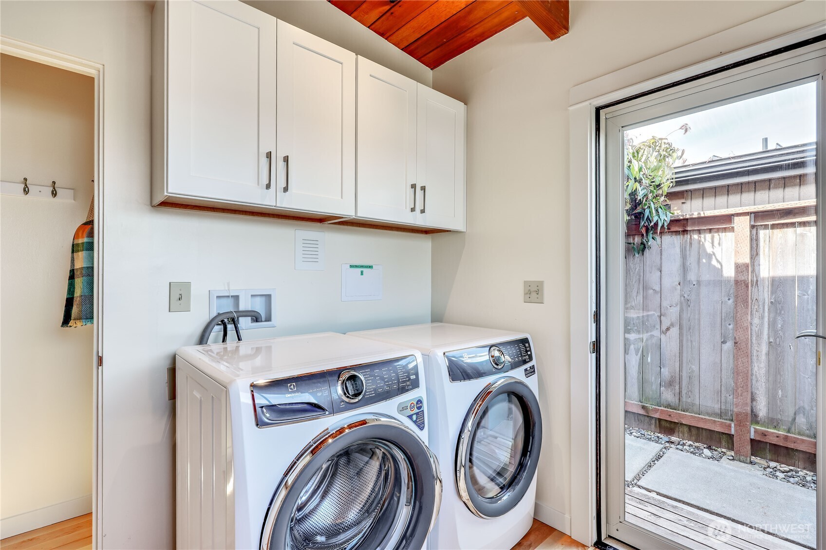 1060 Beckett Point Road Port Townsend, WA 98368 - Photo 21 of 29 Gallery Image 21