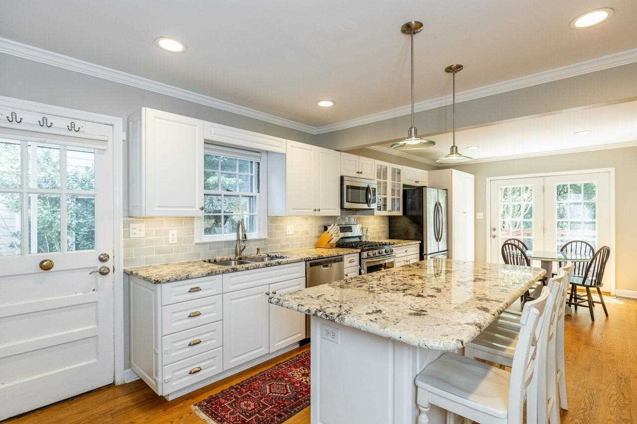104 East Whitaker Mill Road Raleigh, NC 27608 - Photo 10 of 28 Photo 10