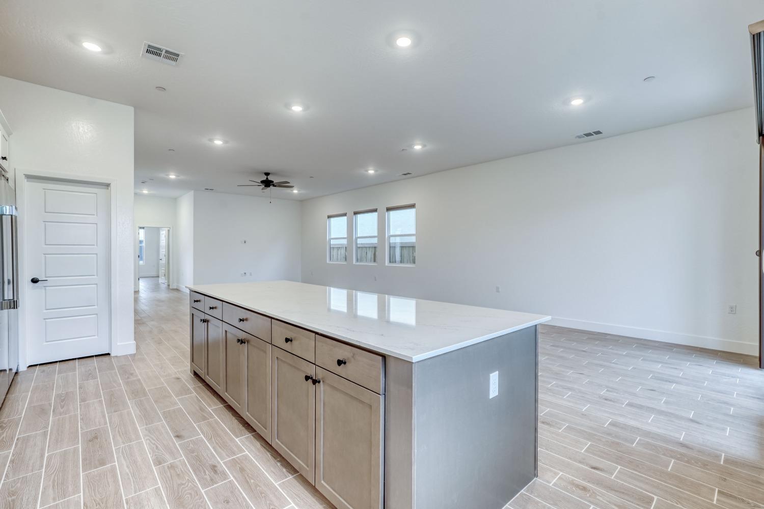 2251 North Duke Avenue Clovis, CA 93619 - Photo 12 of 26