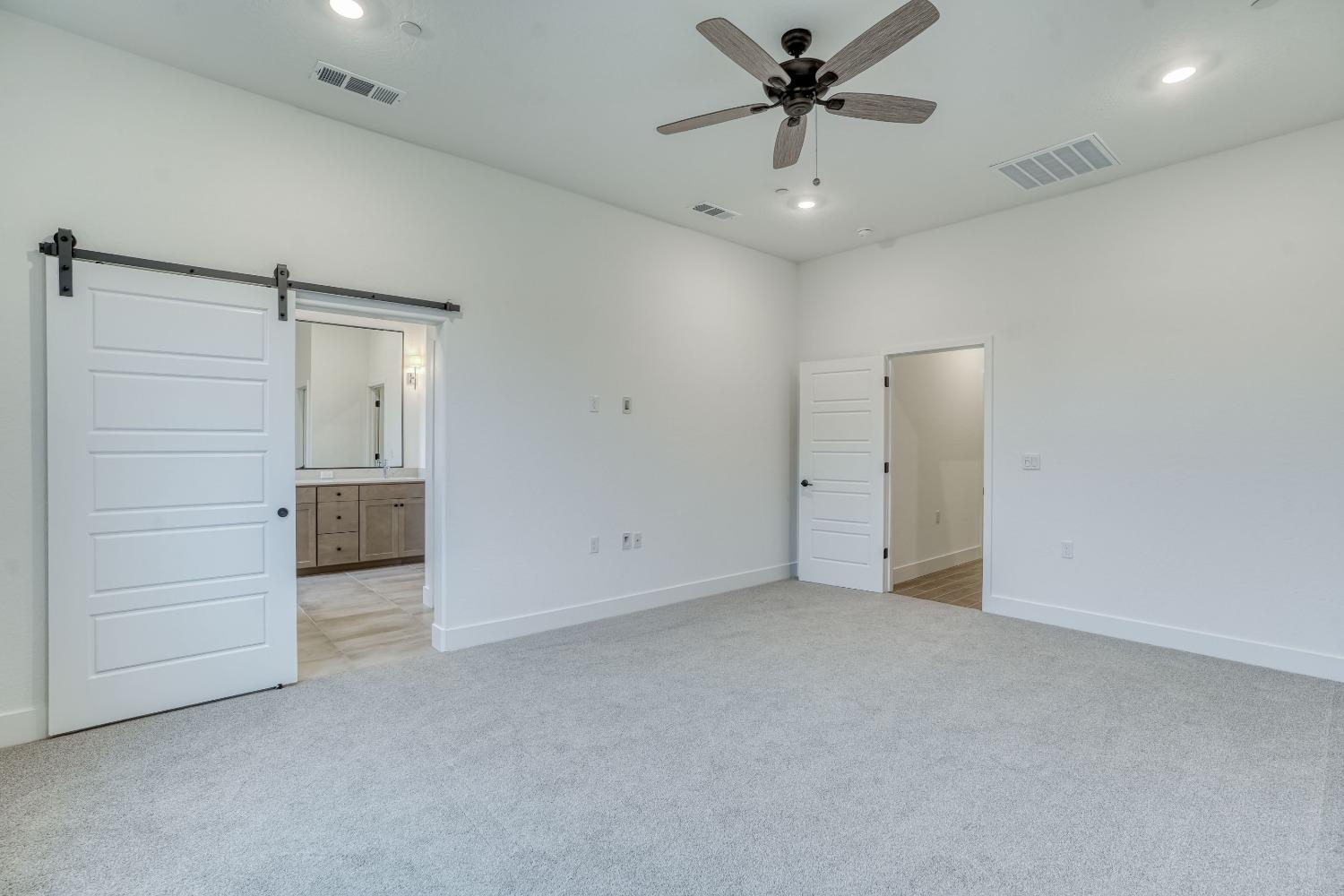 2251 North Duke Avenue Clovis, CA 93619 - Photo 19 of 26