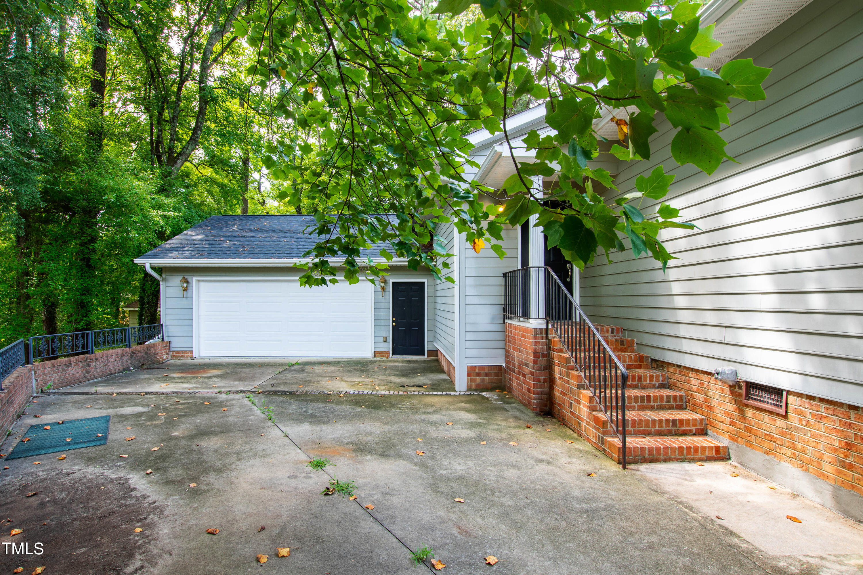 1320 Wagram Court Raleigh, NC 27615 - Photo 3 of 40 GarageA