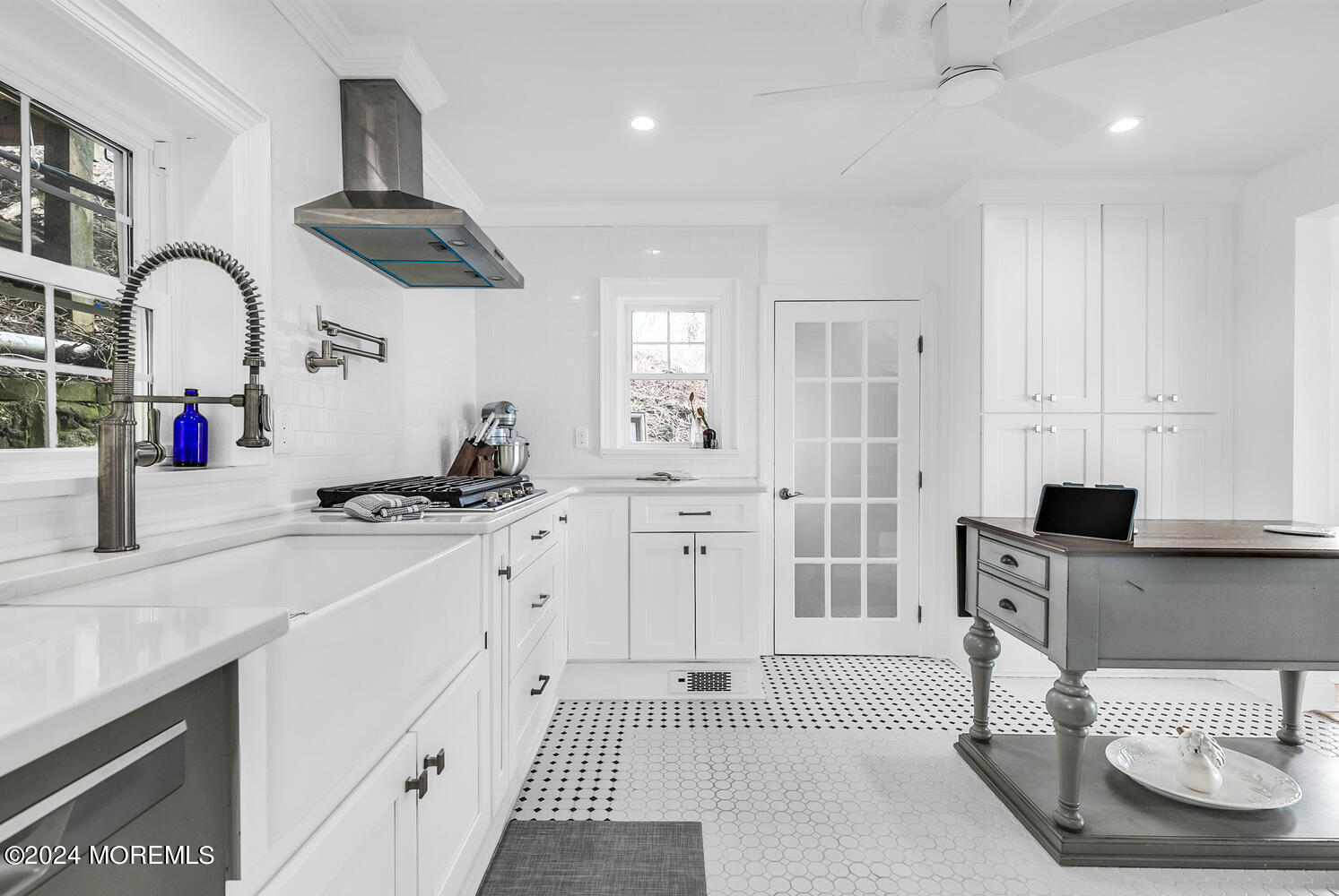 157 Portland Road Highlands, NJ 07732 - Photo 4 of 61 157 Portland Rd Highlands NJ-large-003-0