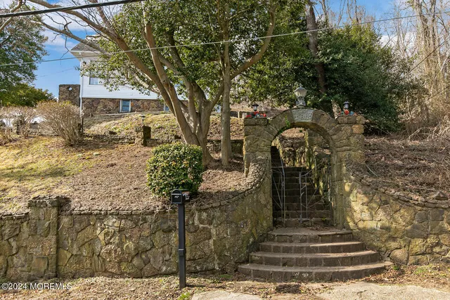 $17,500 | 157 Portland Road, Highlands, NJ 07732