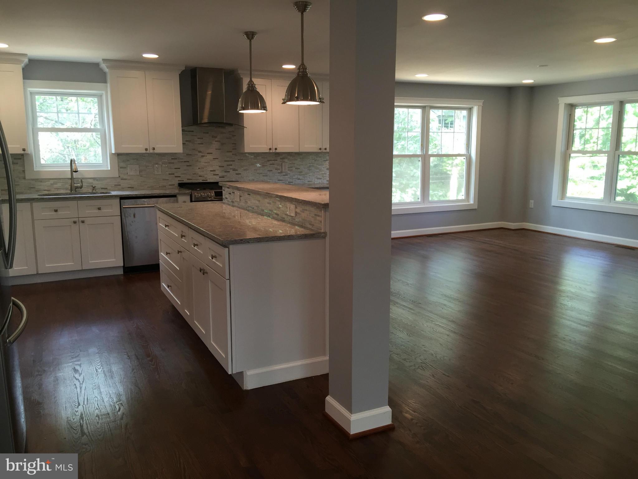 411 Thayer Place Silver Spring, MD 20910 - Photo 11 of 30 Interior (General)