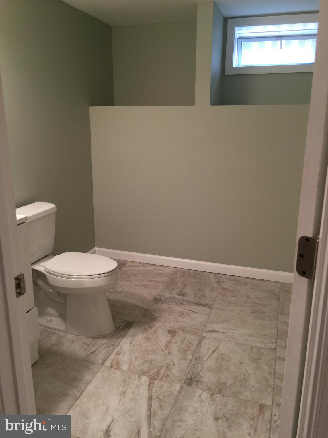 411 Thayer Place Silver Spring, MD 20910 - Photo 28 of 30 Bath