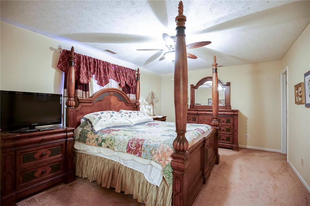 5202 Milhouse Road Indianapolis, IN 46221 - Photo 14 of 26 Gallery Image 14